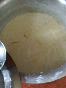 Boil milk with ghiya